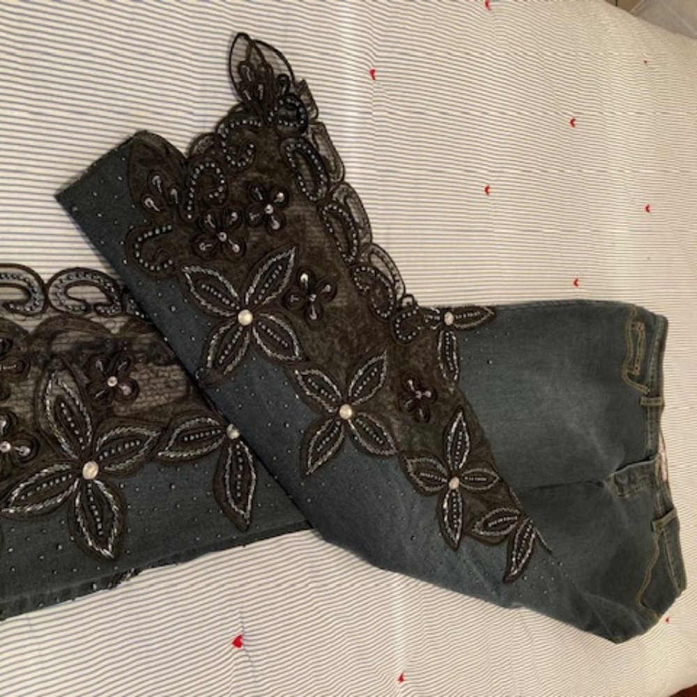 ⭐️  2x's Host Pick ⭐️  Sassy Thai Embellished Flare Lace Jeans With Split Leg - Picture 6 of 14
